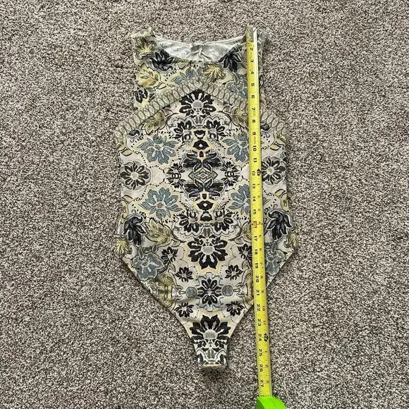 Free People Intimately cream, yellow & navy paisley open back bodysuit S - Picture 9 of 11